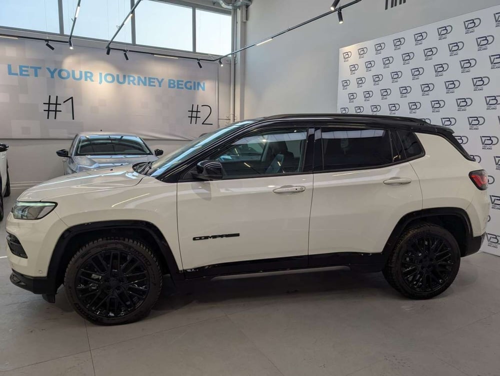 Jeep Compass nuova a Milano (2)