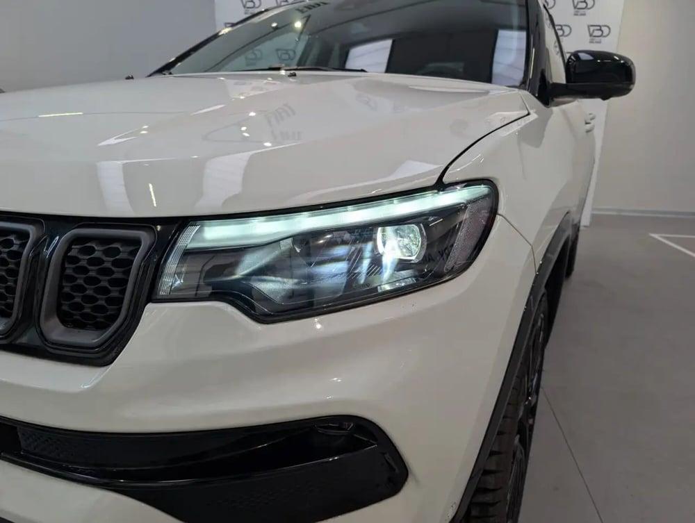 Jeep Compass nuova a Milano (4)