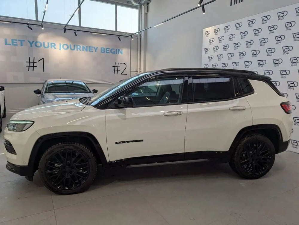 Jeep Compass nuova a Milano (5)