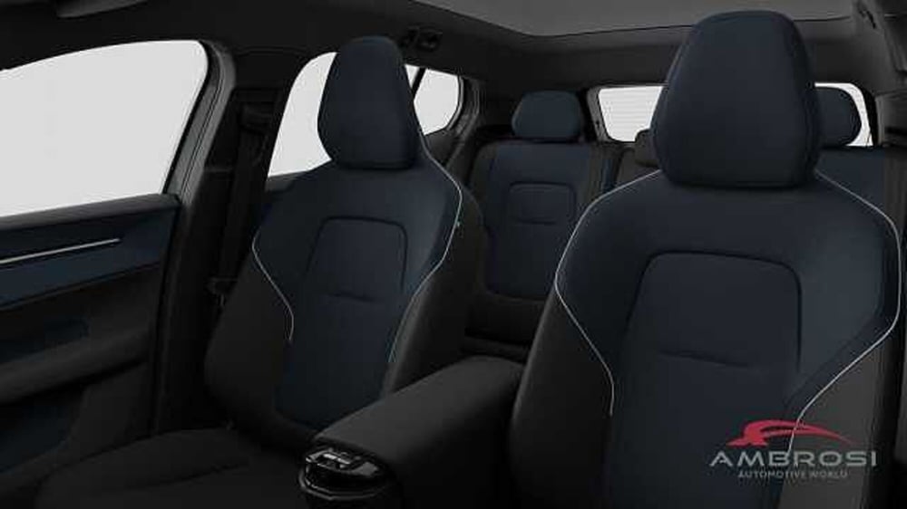 Volvo EX30 Cross Country nuova a Viterbo (13)