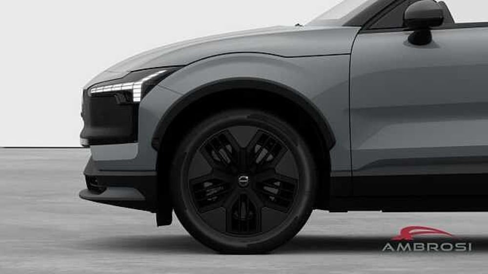 Volvo EX30 Cross Country nuova a Viterbo (7)