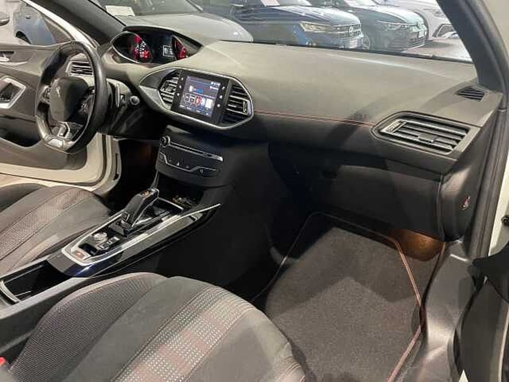 Peugeot 308 usata a Genova (10)