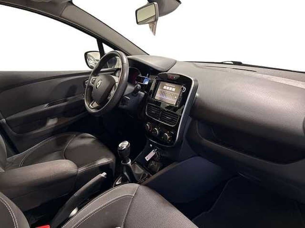 Renault Clio usata a Napoli (13)
