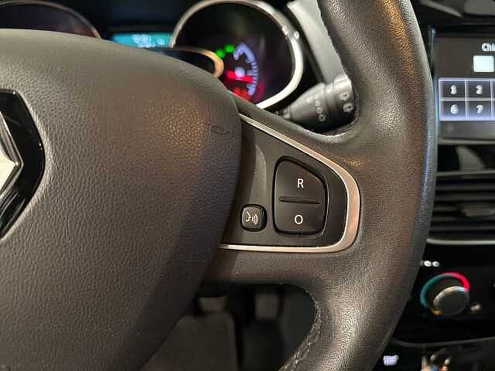 Renault Clio usata a Napoli (17)