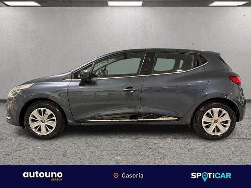 Renault Clio usata a Napoli (2)