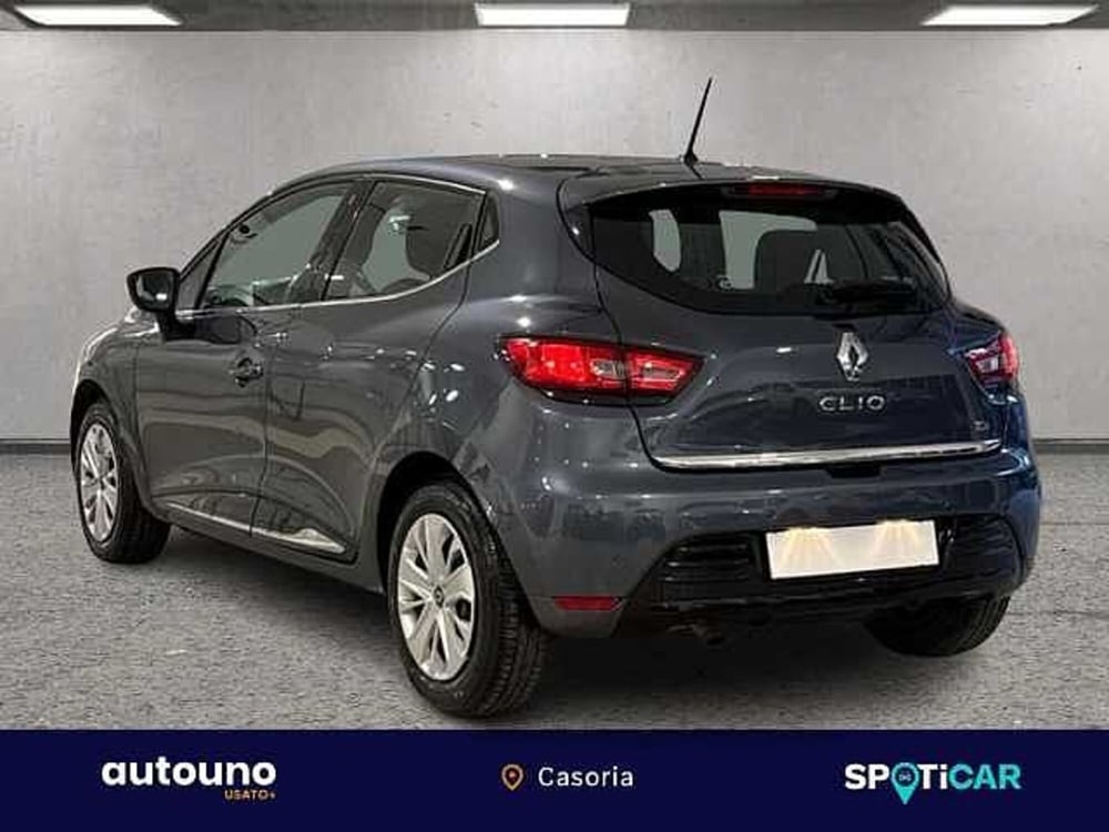 Renault Clio usata a Napoli (3)