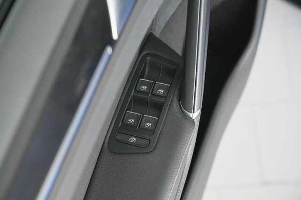 Volkswagen Golf usata a Como (14)