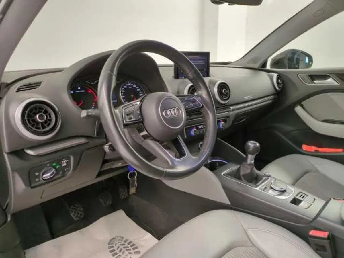 Audi A3 Sedan usata a Avellino (15)
