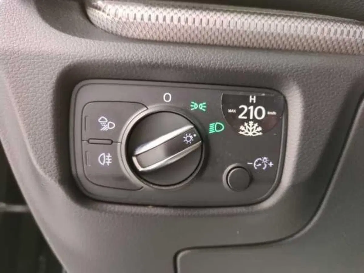 Audi A3 Sedan usata a Avellino (16)