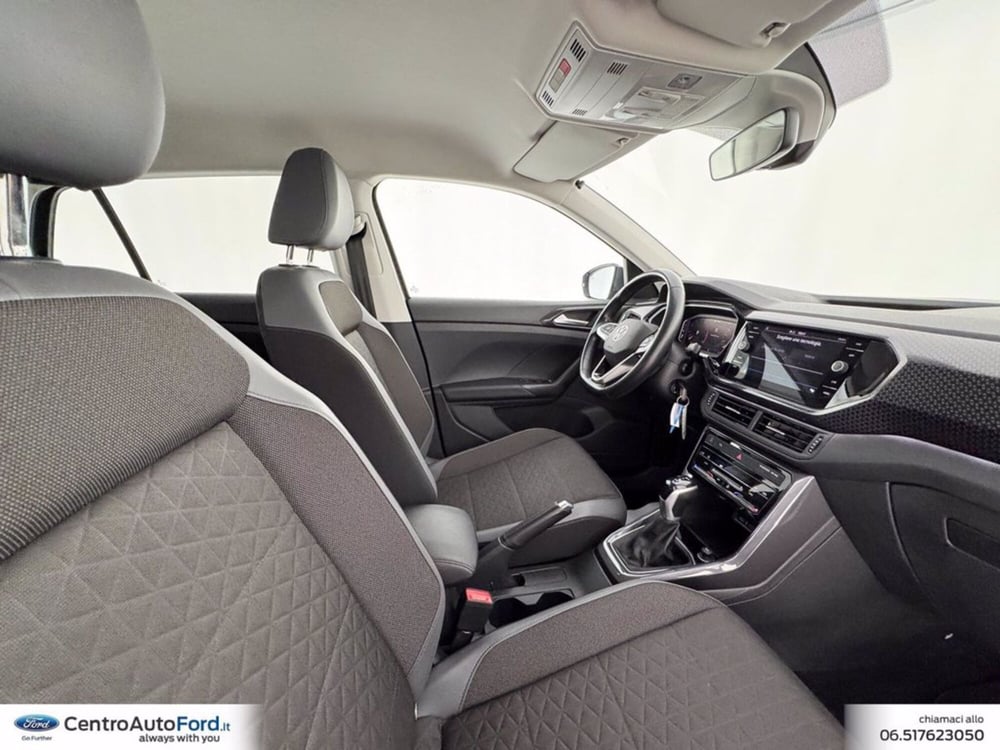 Volkswagen T-Cross usata a Roma (6)