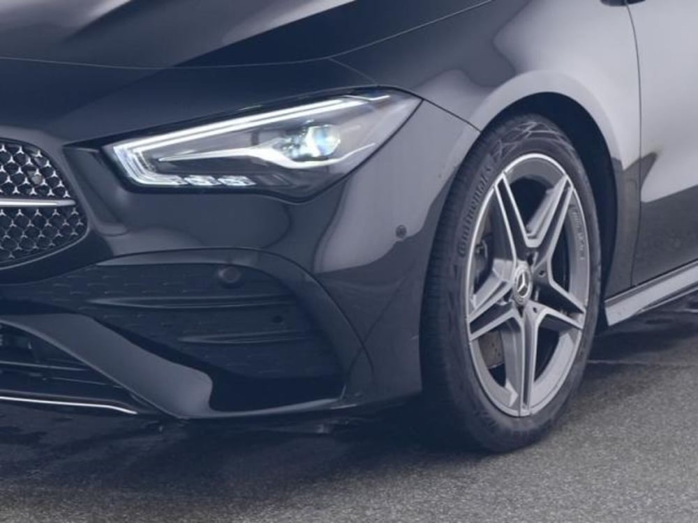 Mercedes-Benz CLA Shooting Brake usata a Milano (3)