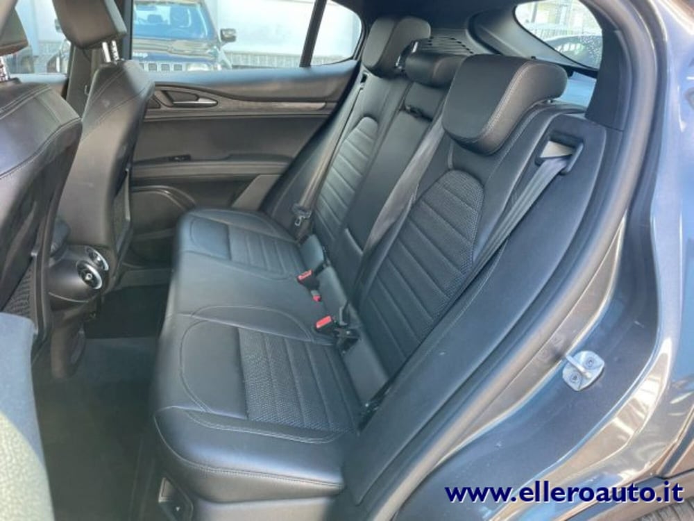 Alfa Romeo Stelvio usata a Cuneo (11)