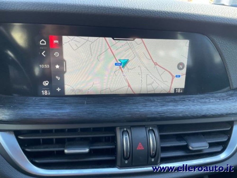 Alfa Romeo Stelvio usata a Cuneo (15)