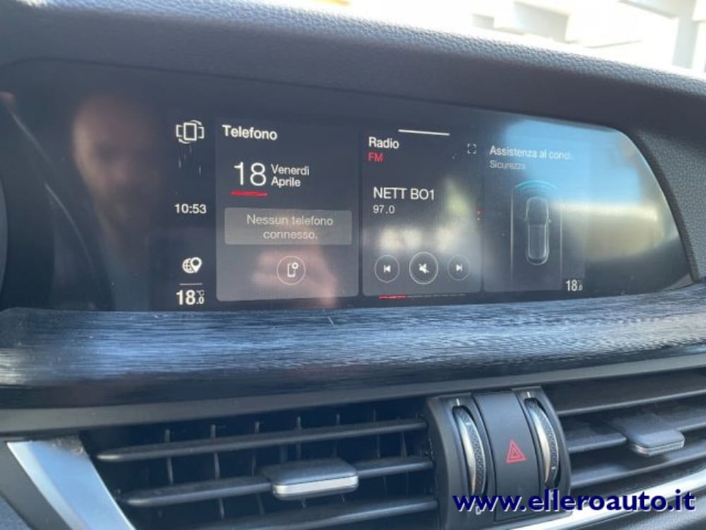 Alfa Romeo Stelvio usata a Cuneo (16)