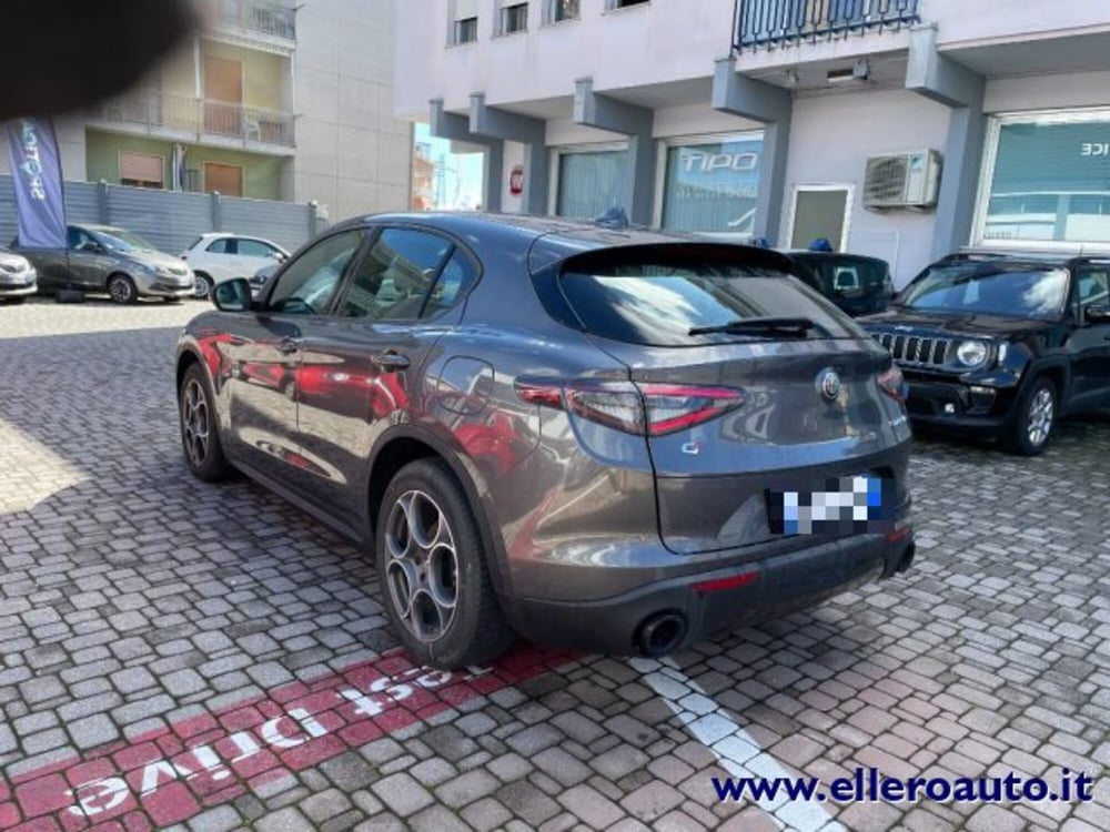 Alfa Romeo Stelvio usata a Cuneo (7)