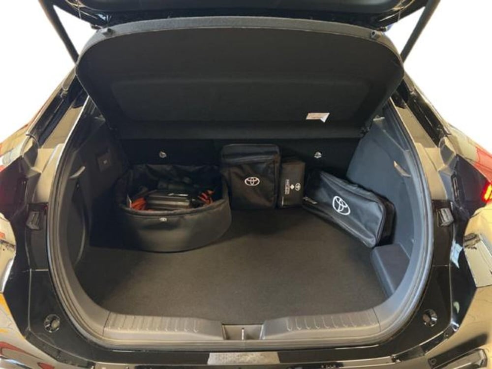Toyota Toyota C-HR usata a Vercelli (11)