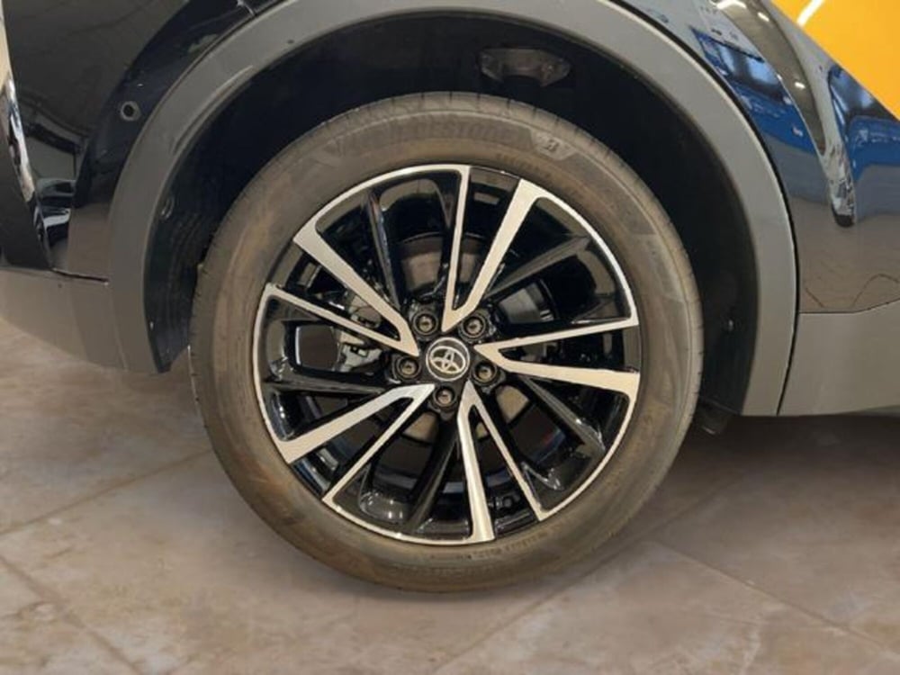 Toyota Toyota C-HR usata a Vercelli (15)