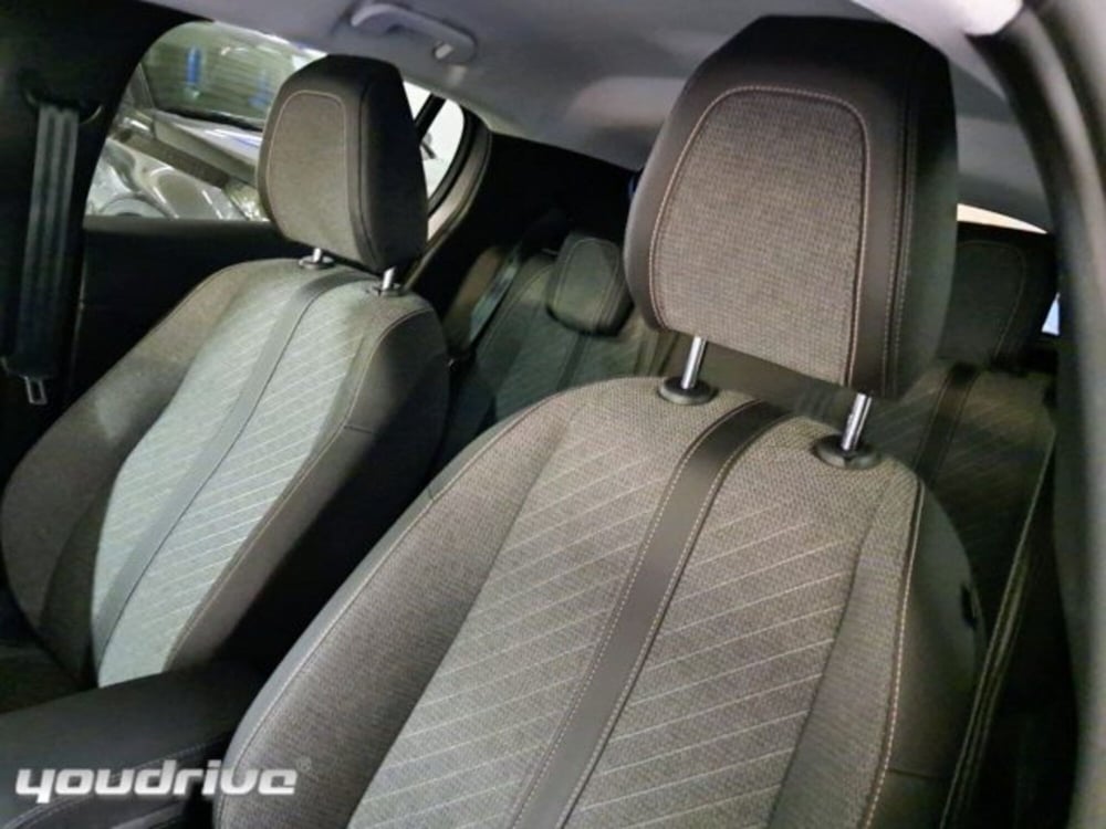 Peugeot 208 usata a Napoli (15)