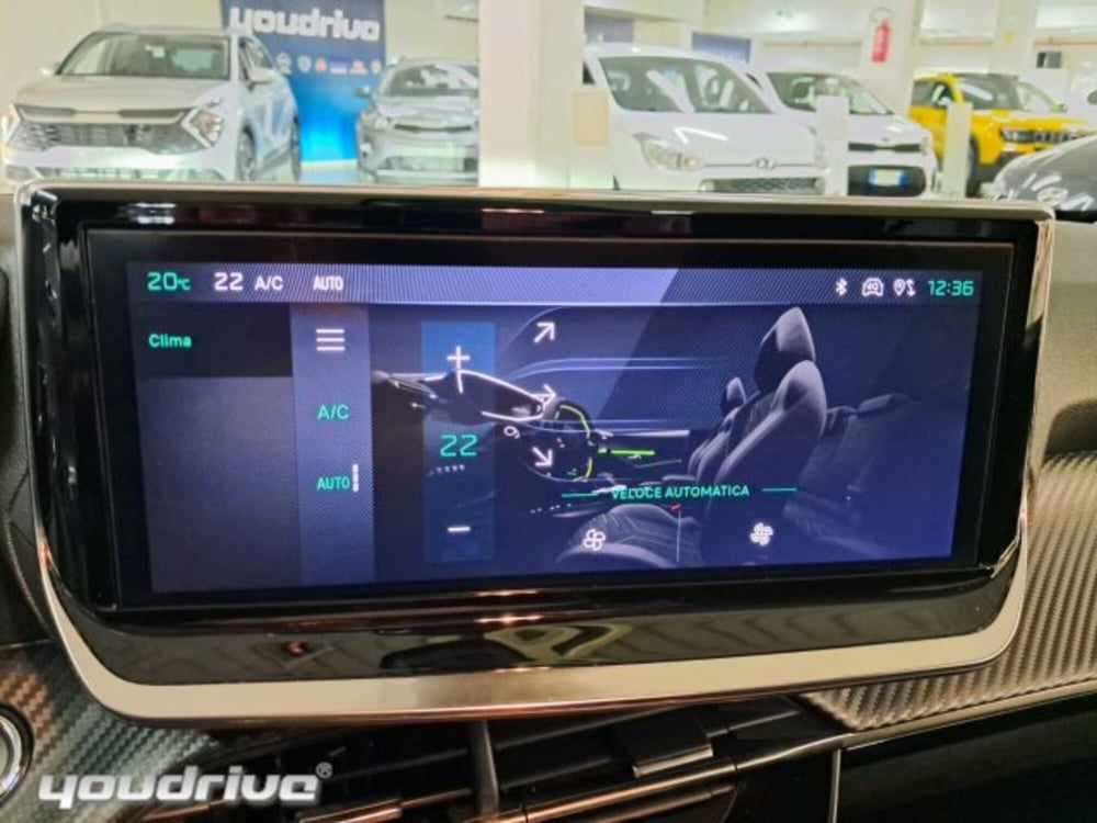 Peugeot 208 usata a Napoli (12)