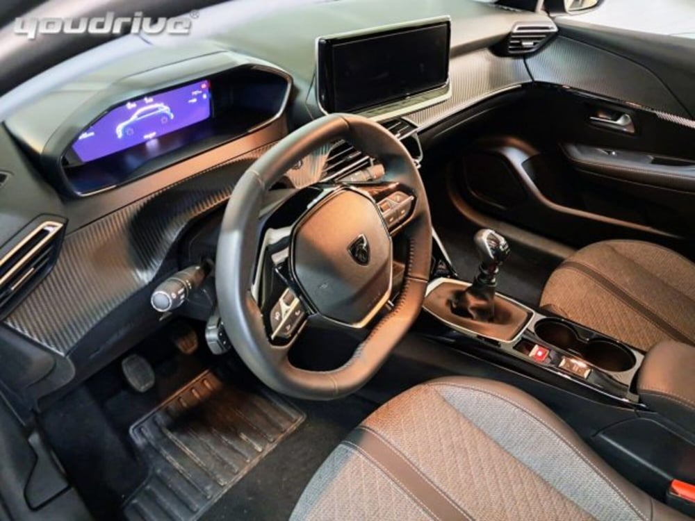 Peugeot 208 usata a Napoli (9)