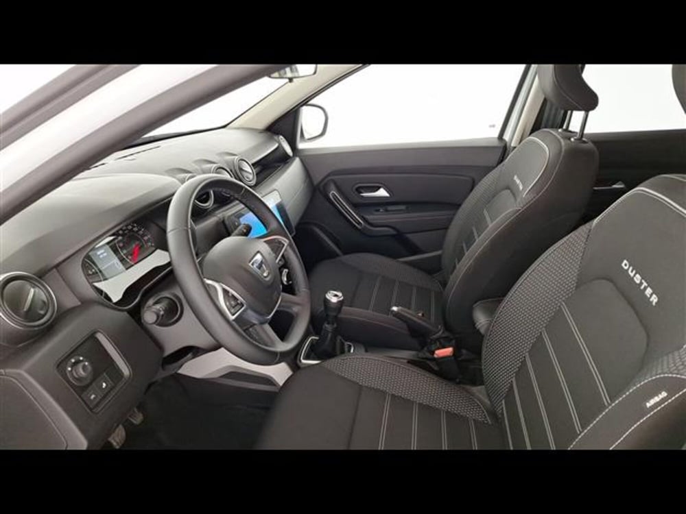 Dacia Duster usata a Milano (10)