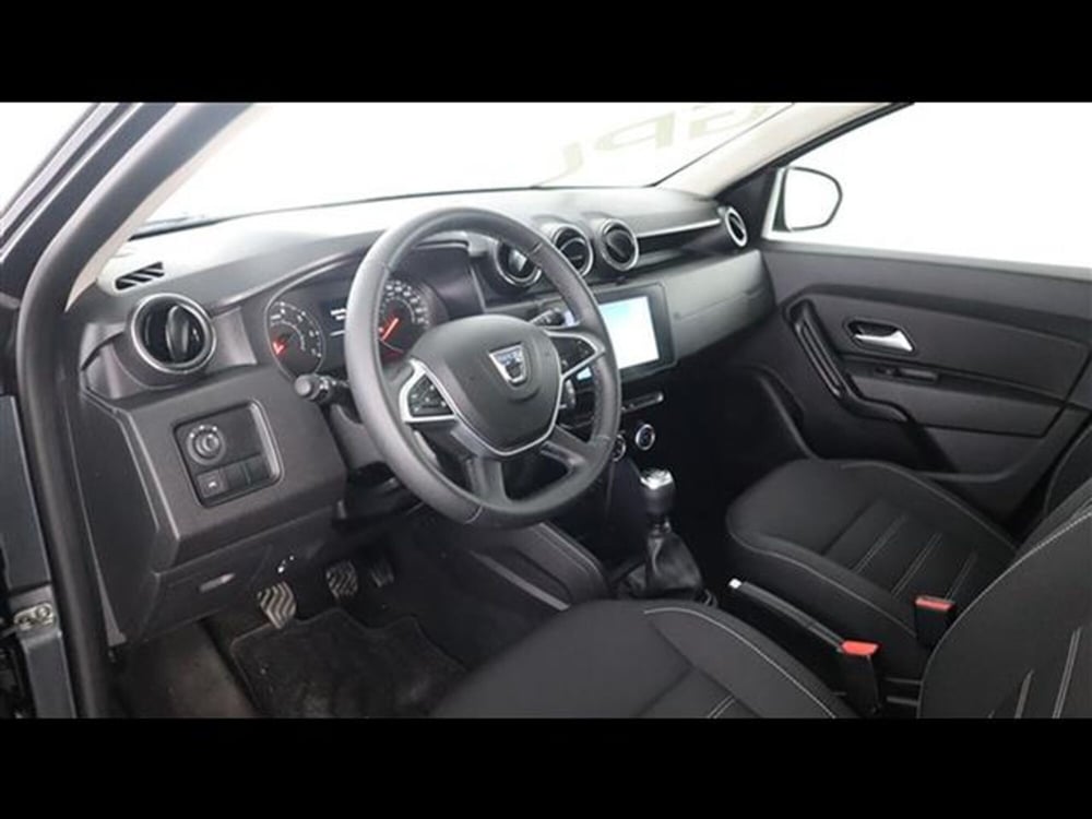 Dacia Duster usata a Piacenza (13)