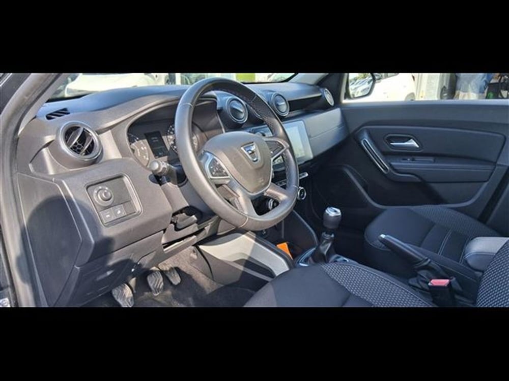 Dacia Duster usata a Firenze (8)
