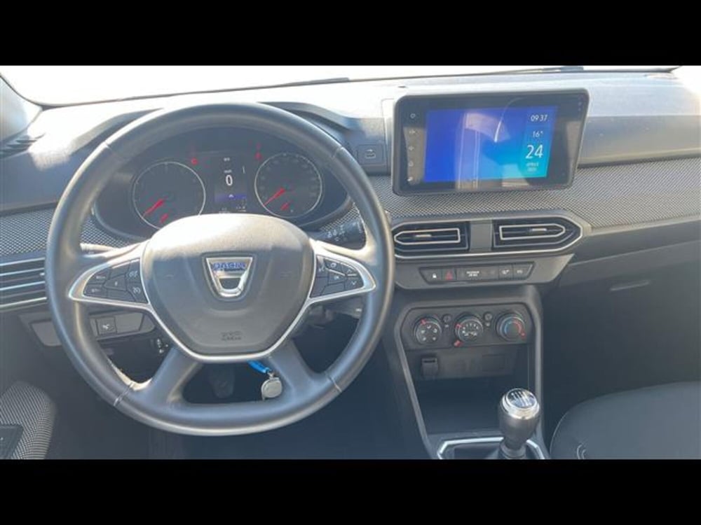Dacia Sandero usata a Catania (12)