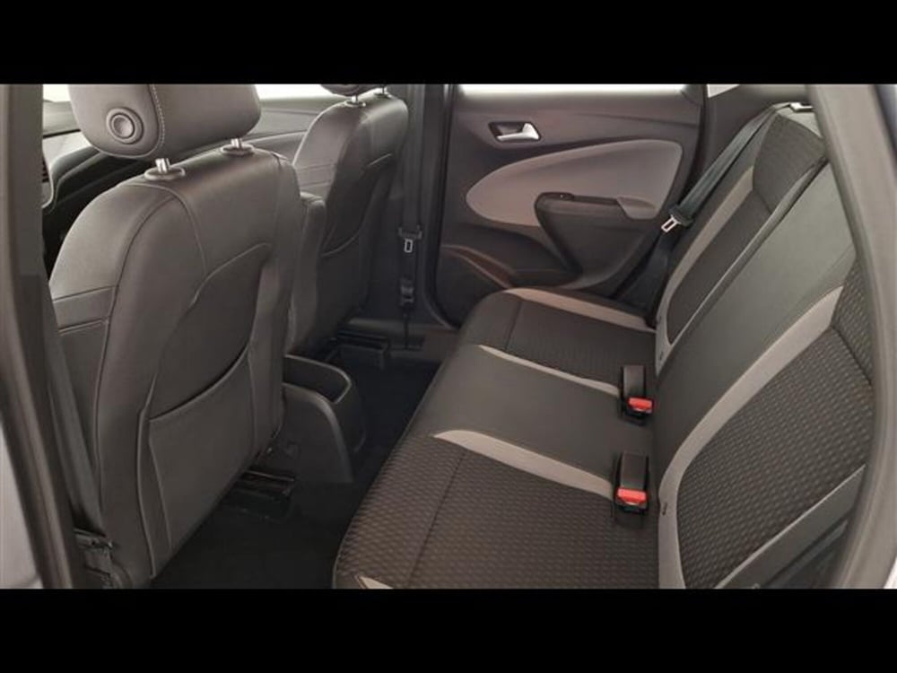 Opel Crossland X usata a Milano (10)