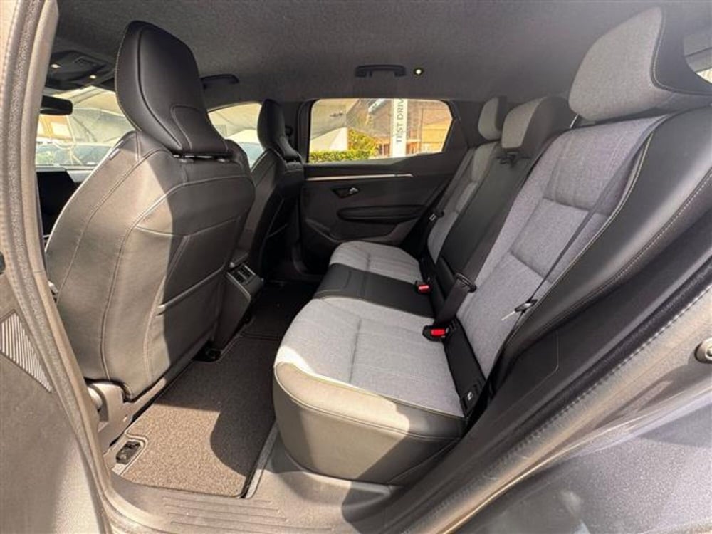 Renault Scenic E-Tech Electric nuova a Pavia (8)