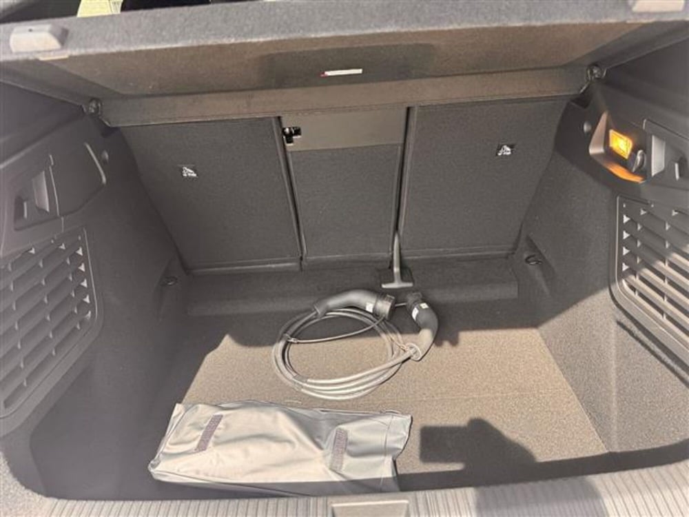 Renault Scenic E-Tech Electric nuova a Pavia (9)