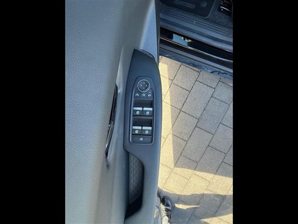 Renault Scenic E-Tech Electric nuova a Pavia (7)