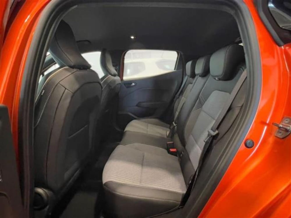 Renault Clio nuova a Livorno (14)