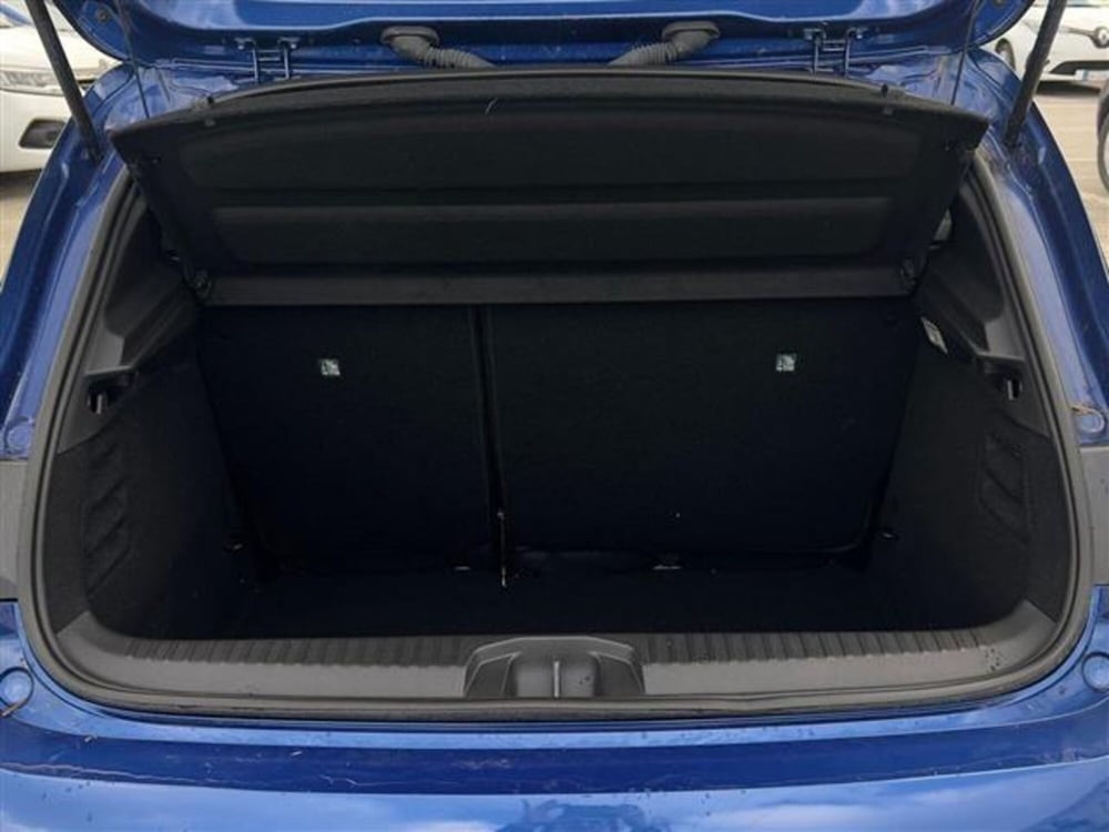 Renault Clio nuova a Livorno (15)