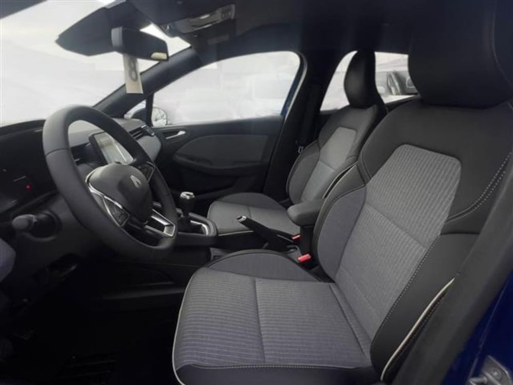 Renault Clio nuova a Livorno (9)