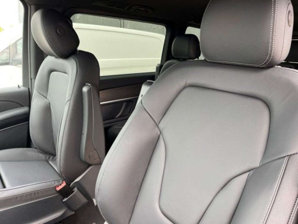 Mercedes-Benz Classe V nuova a Bergamo (10)