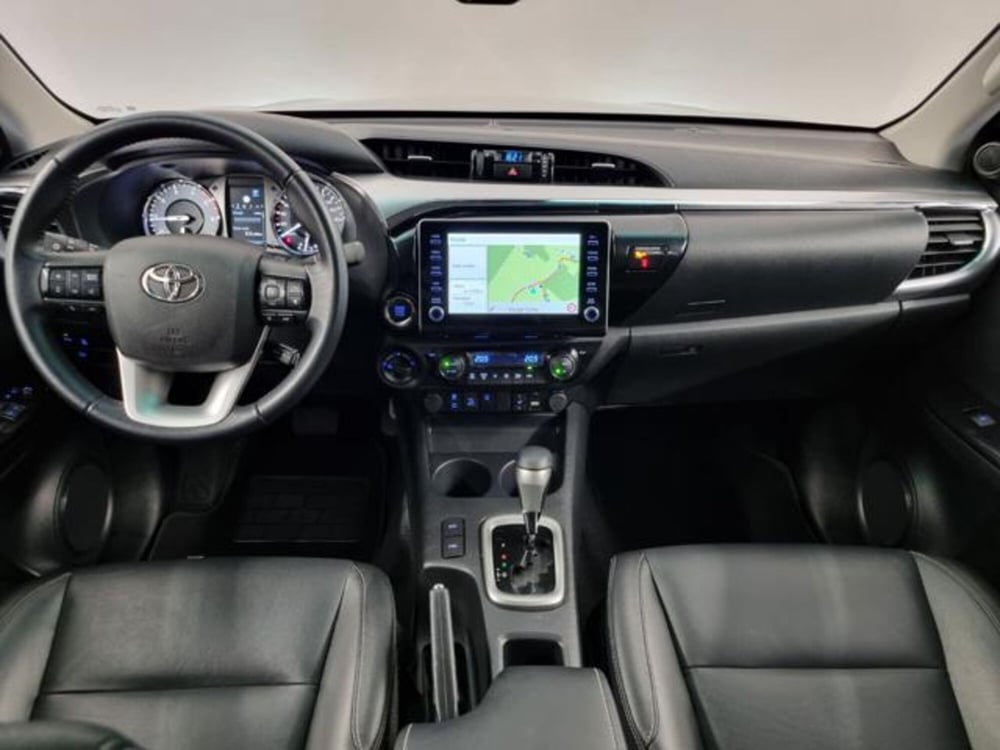 Toyota Hilux usata a Como (11)