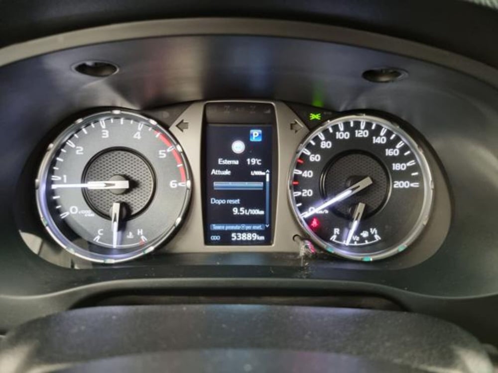 Toyota Hilux usata a Como (13)