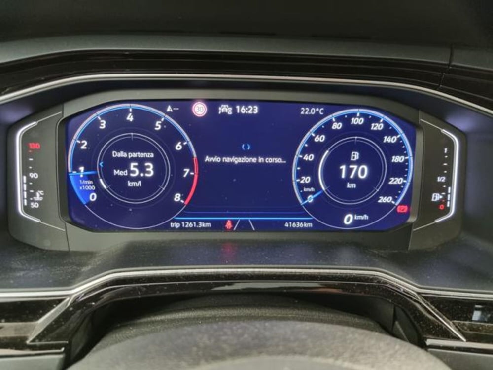 Volkswagen Taigo usata a Como (7)