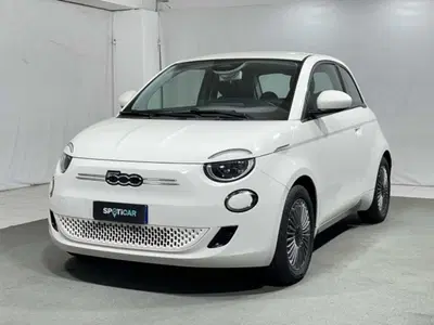 Fiat 500e Red Berlina 42 kWh del 2024 usata a Montagna in Valtellina