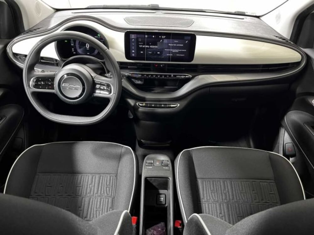 Fiat 500e nuova a Sondrio (12)
