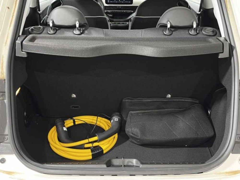 Fiat 500e nuova a Sondrio (15)