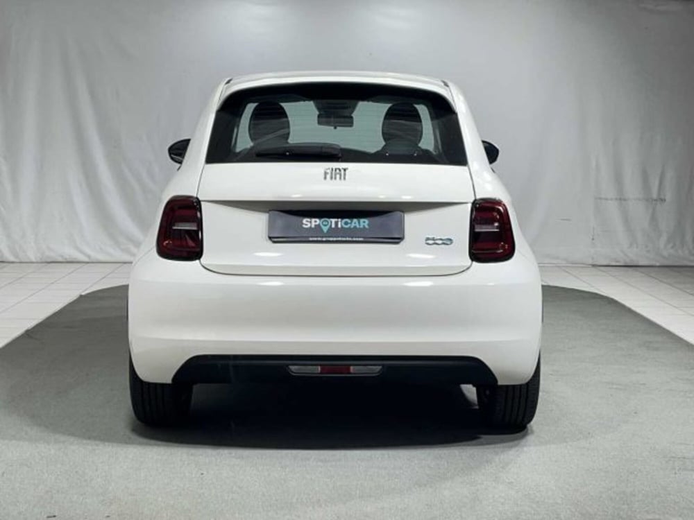 Fiat 500e nuova a Sondrio (4)