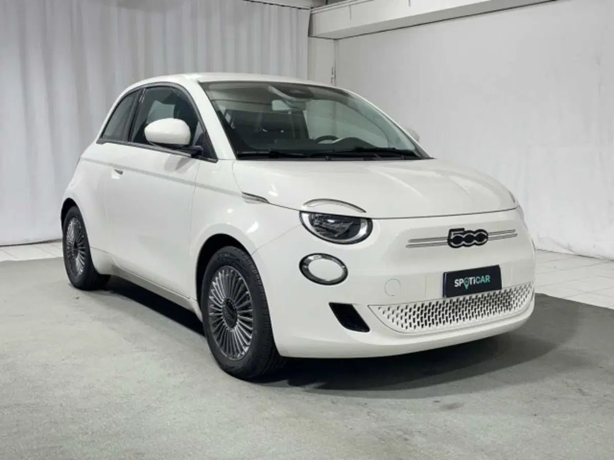 Fiat 500e usata a Sondrio (7)