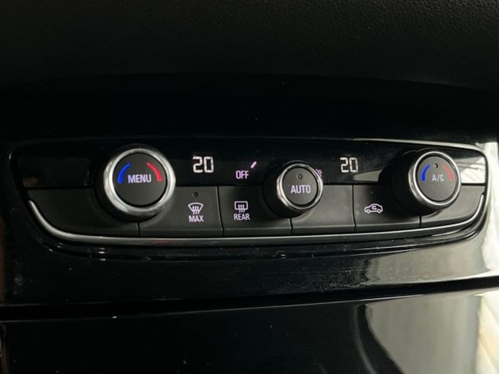 Opel Grandland X usata a Verona (14)