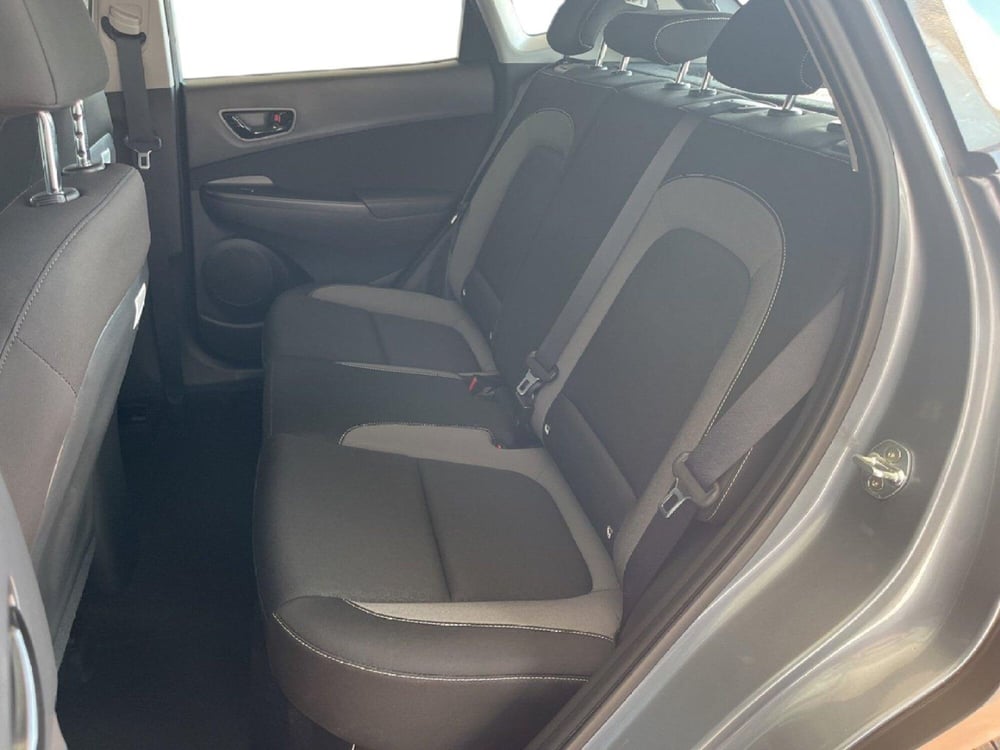 Hyundai Kona usata a Torino (8)