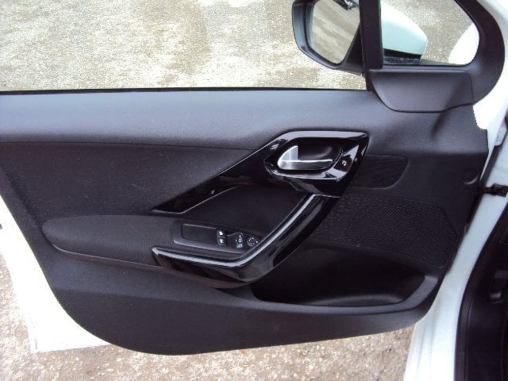Peugeot 208 usata a Bologna (11)