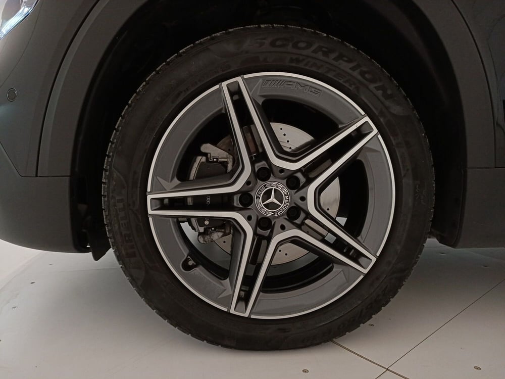 Mercedes-Benz GLB usata a Bari (13)