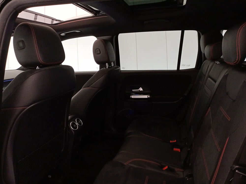 Mercedes-Benz GLB usata a Bari (8)
