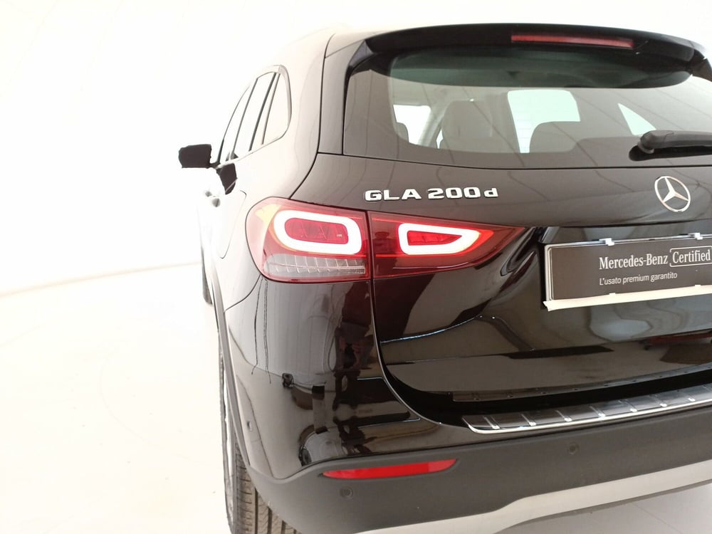 Mercedes-Benz GLA SUV usata a Bari (11)